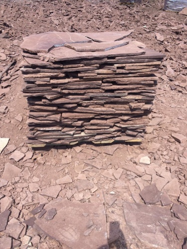 Плитняк лемезит бордовый для цоколя 1,5-2 см купить в Воронежской области