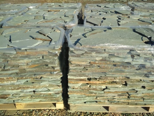 Плитняк златолит зелёный для цоколя, отмостки купить в Воронежской области