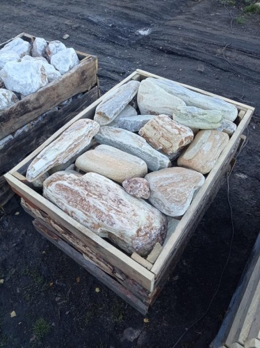 Златолит жёлтый, жёлто-зелёный глыбки и валуны для ланшафтного дизайна купить в Воронежской области