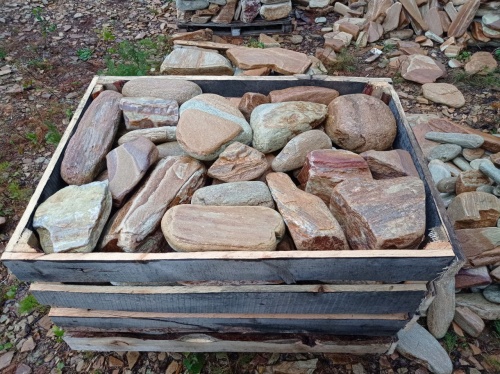 Златолит жёлтый, жёлто-зелёный глыбки и валуны для ланшафтного дизайна купить в Воронежской области