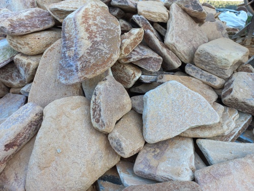 Златолит жёлтый, жёлто-зелёный глыбки и валуны для ланшафтного дизайна купить в Воронежской области