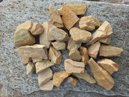 Златолит жёлтый декоративная каменная крошка купить в Воронежской области