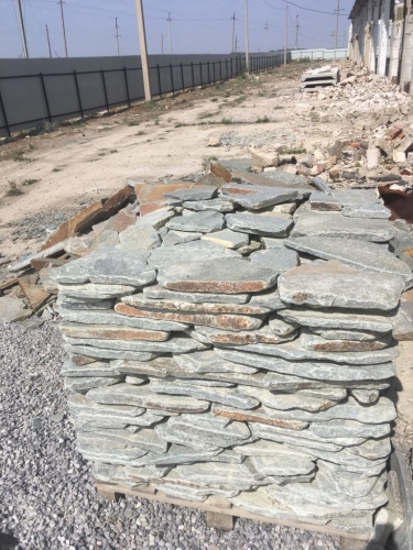 Златолит серебристый галтованный для лестниц купить в Воронежской области