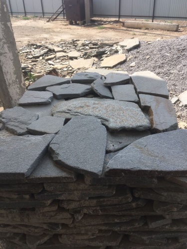 Златолит серебристый галтованный для лестниц купить в Воронежской области